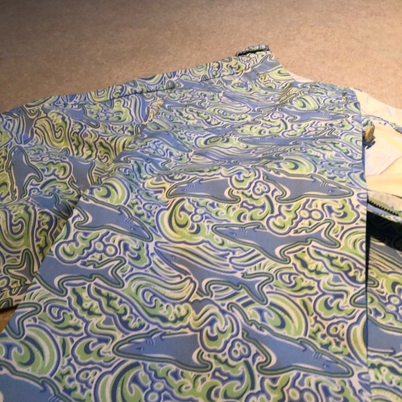 Vineyard Vine mens breaker pant. Shark print. - Picture 3 of 6